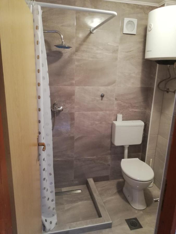 Leo Apartamento Vir Exterior foto