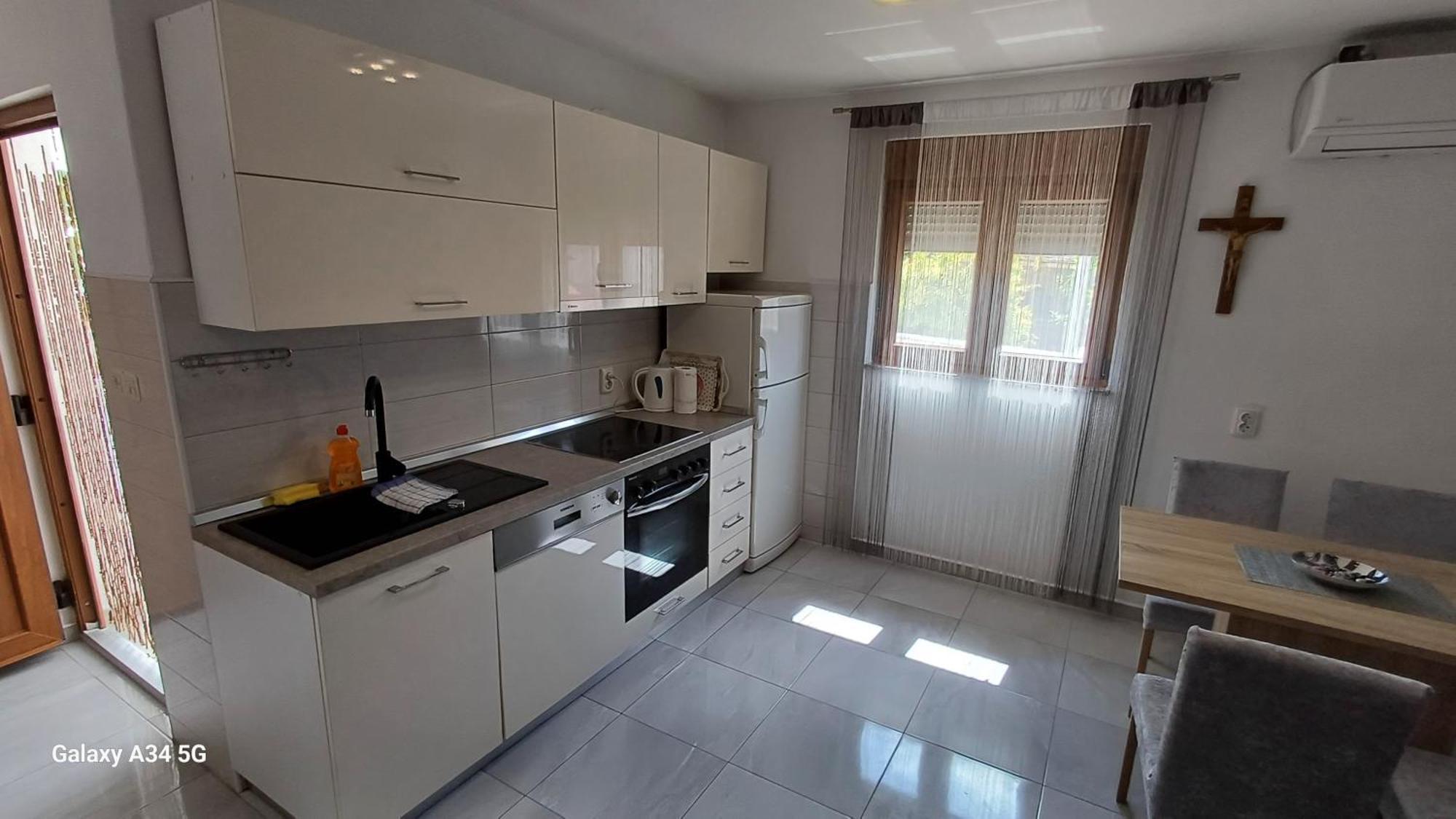 Leo Apartamento Vir Exterior foto